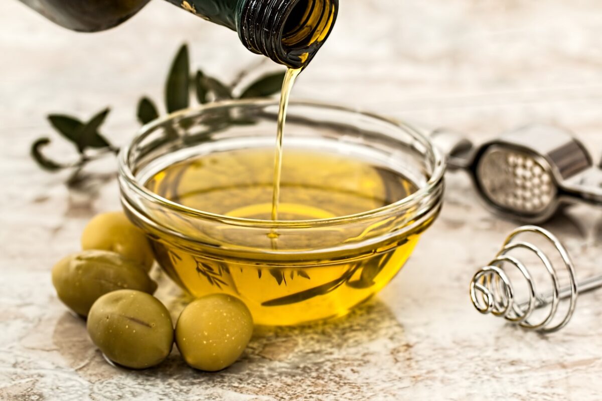 Condimento per Insalata di Olio e Aceto (Ricetta Casalinga)