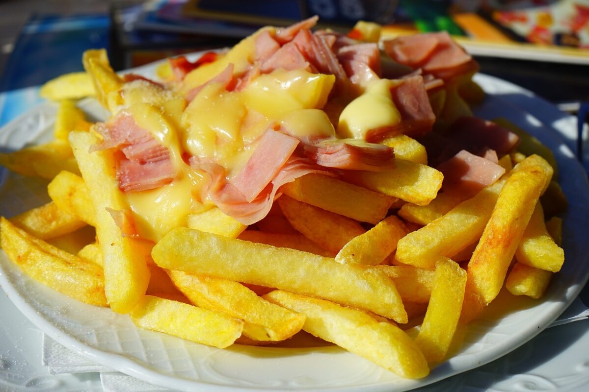 Bucce di Patate Fritte con Formaggio e Pancetta