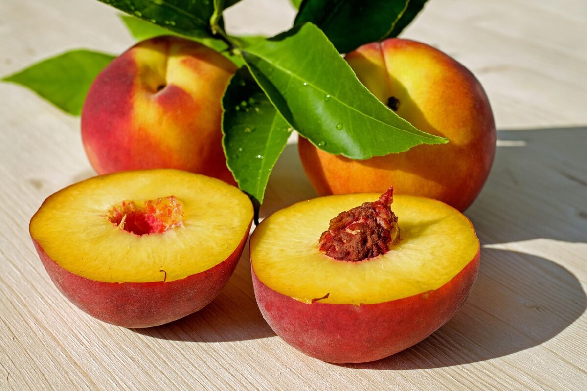 Pesche (Solidi e Liquidi, Succhi, in Scatola)