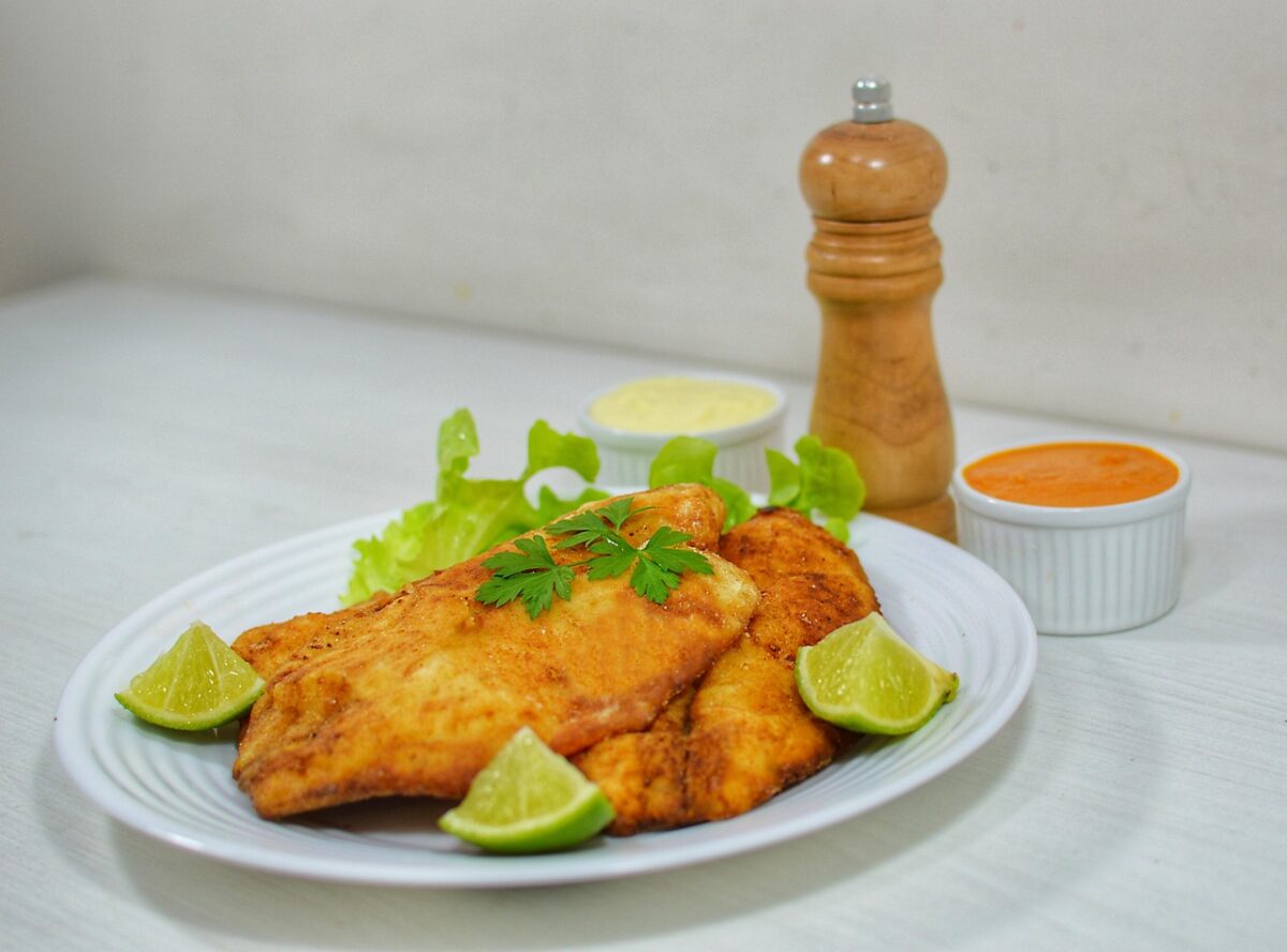 Tilapia (Pesce della Specie dei Ciclidi) (Cotto, al Cartoccio)