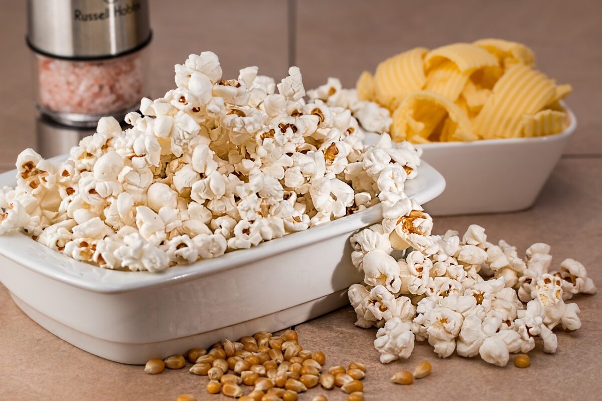 Popcorn al Burro Preparati con Aria Calda