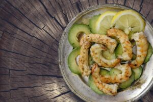 Gamberi in salsa di avocado e lime