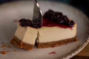Cheesecake salata senza glutine con ricotta e pecorino
