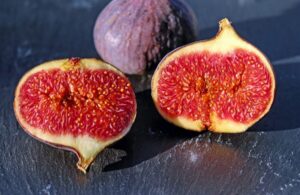 figs, red coward, fruits, sweet, fig fruit, cross section, halves, fig halves, produce, organic, healthy, ripe, ripe figs, fresh, fresh figs, figs, figs, figs, figs, figs