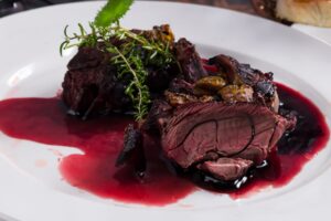 Brasato al Barolo: ecco la ricetta tradizionale piemontese