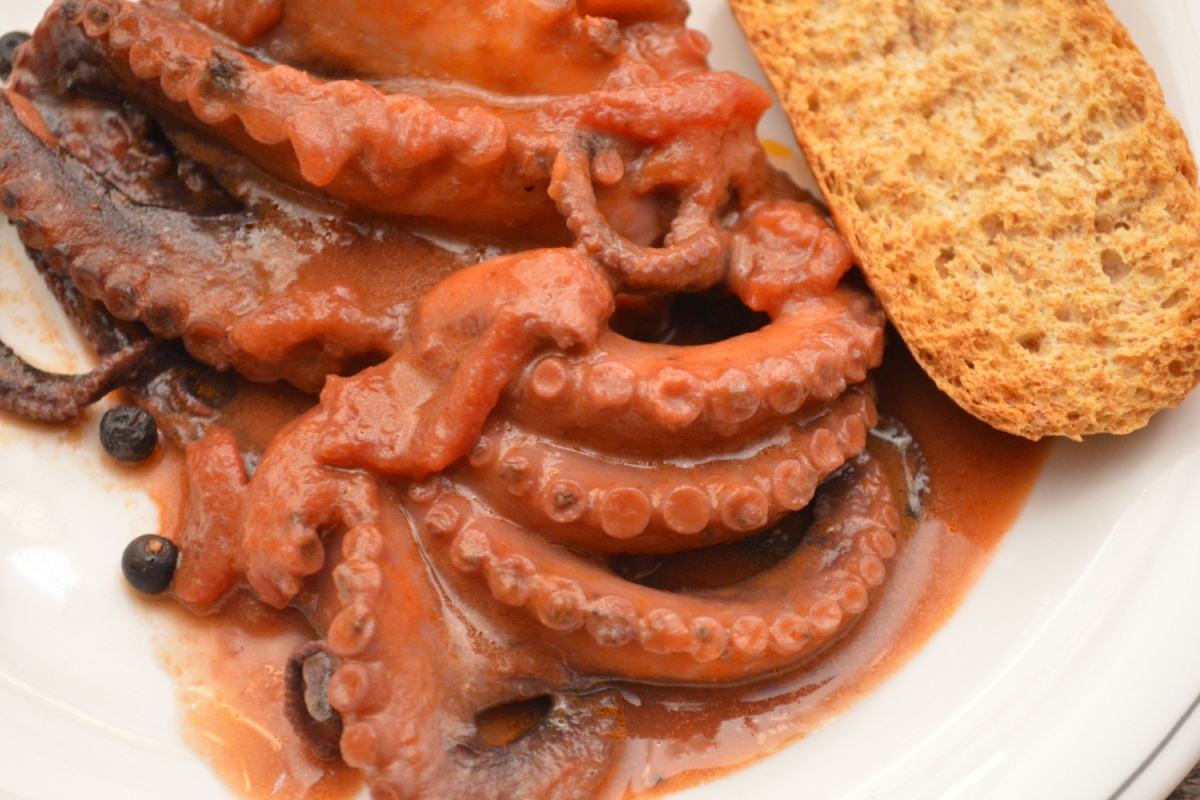 Polpo alla Luciana: la ricetta tradizionale napoletana Polpo alla Luciana: la ricetta tradizionale napoletana