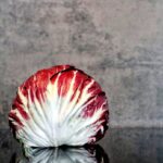 Indivia rossa con noci e aceto balsamico