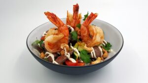 Poke glutenfree: dalle Hawaii una deliziosa insalata a base di riso e pesce crudo