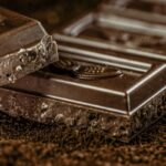 Cioccolato fondente alla frutta secca